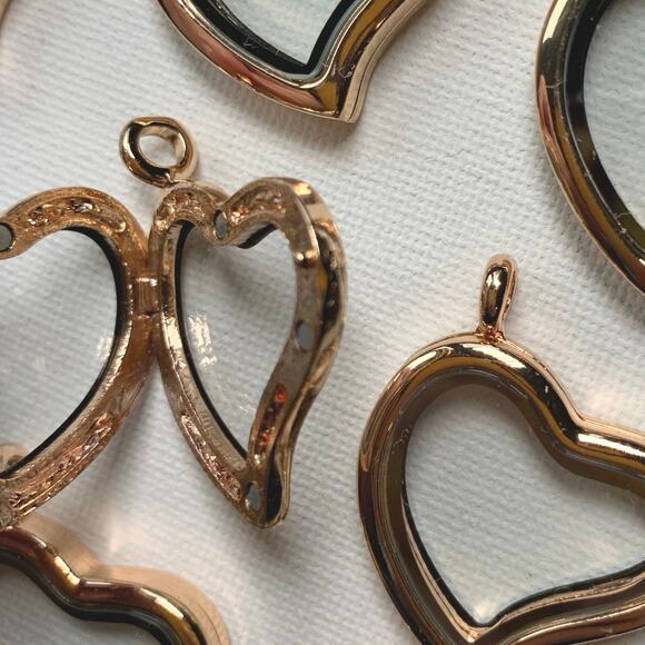 Lot of 18 Pc Heart-Shaped Rose Gold Floating Lockets/Pendants Jewelry Supplies - Picture 4 of 7